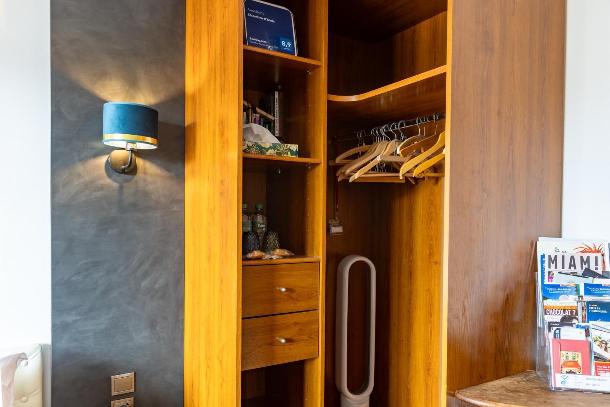 D'amis - D'hotes-b&b-guest House 4* Paris