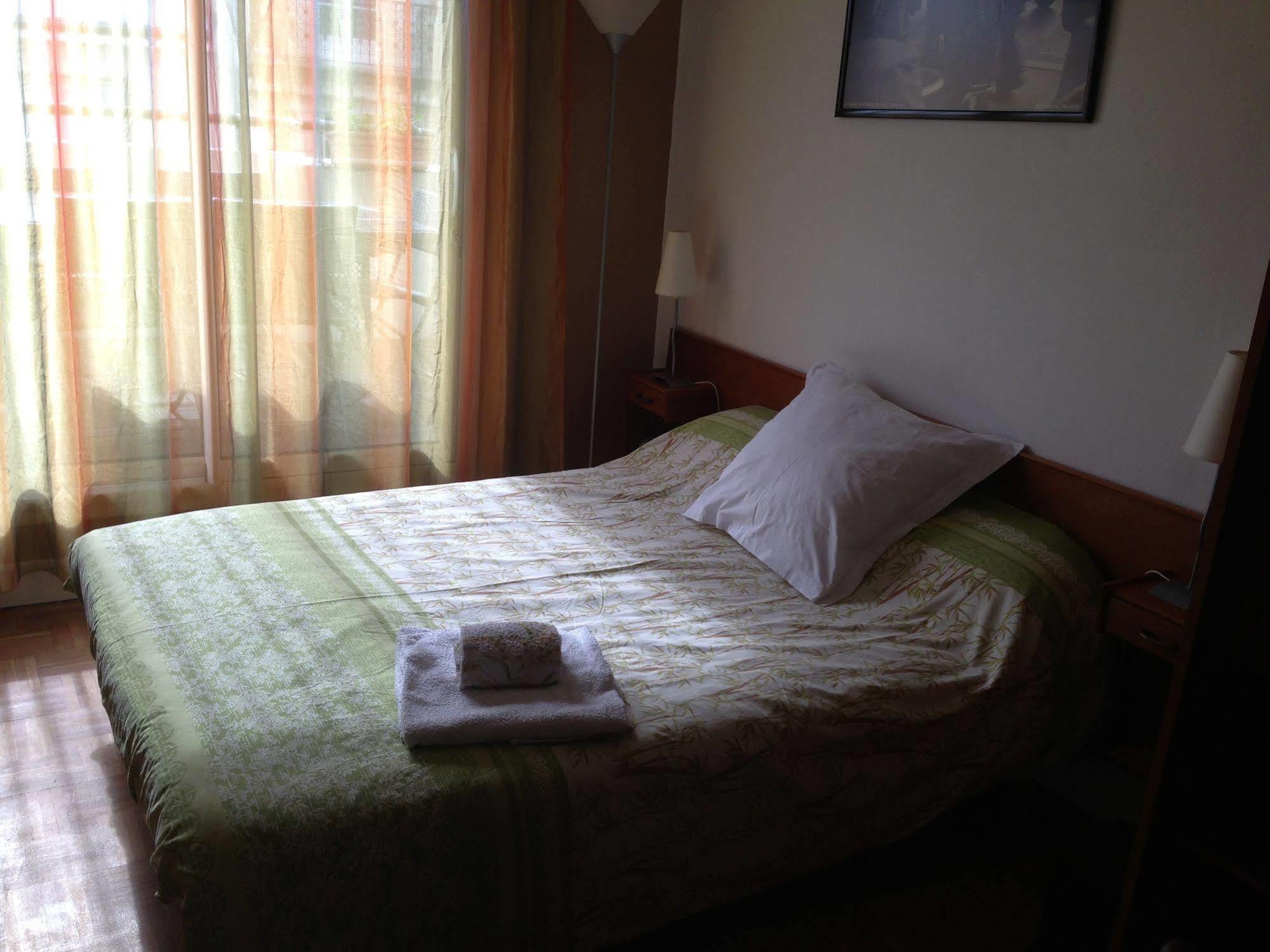 D'amis - D'hotes-b&b-guest House Bed & Breakfast