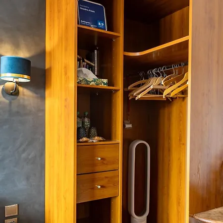 D'amis - D'hotes-b&b-guest House 4* Parigi