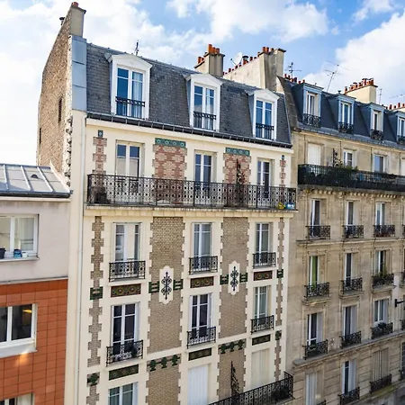 D'amis - D'hotes-b&b-guest House Bed & Breakfast 4*